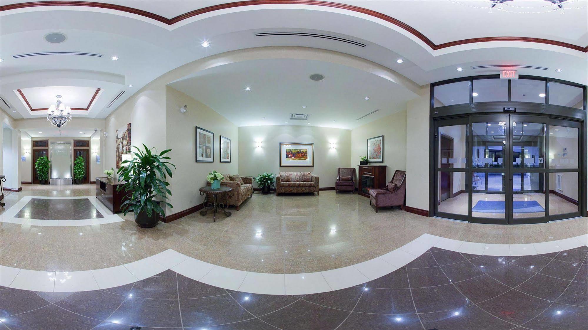 Holiday Inn Express Hotel & Suites Brockville By Ihg Exterior foto